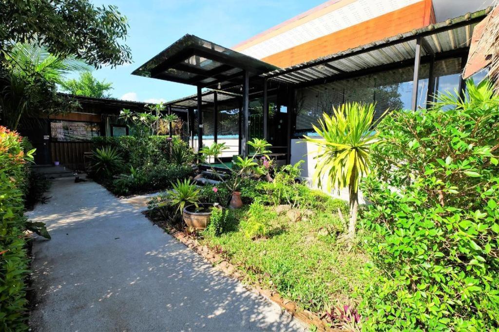 Hotel Oyo 503 Phuket Numnoi Bang Tao Beach  Zewnętrze zdjęcie